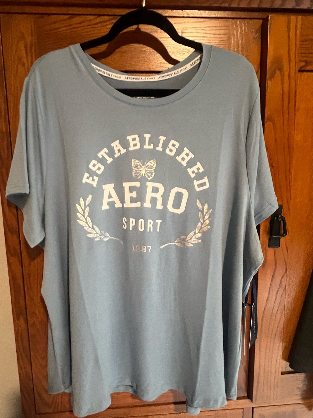 Aeropostale Women’s 3X Light Blue Graphic Crewneck Tee